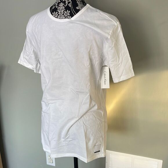 NEW Calvin Klein Mens Cotton Top Medium - Picture 1 of 4